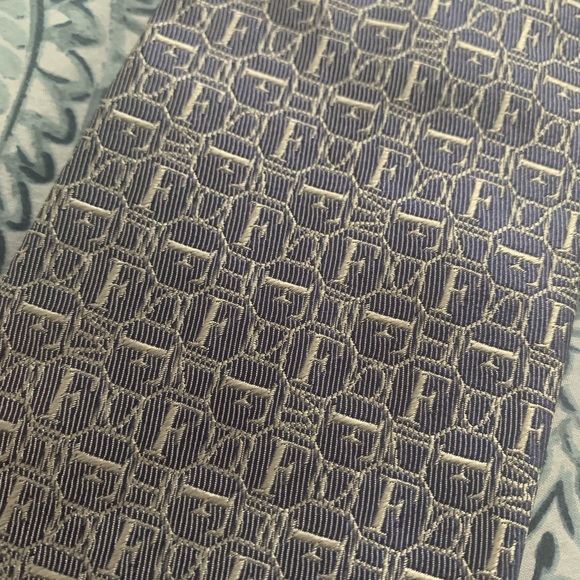 Gianfranko Ferre mens tie - Picture 7 of 7